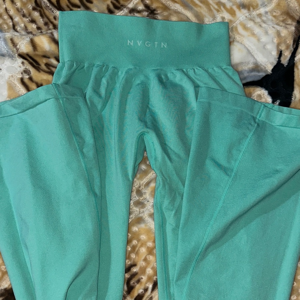 NVGTN  Aqua flare Leggings